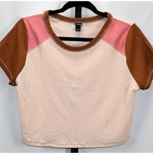 NWT Wild Fable short sleeve crop top blush/ brown Size L